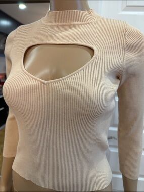 Zara Knit - Cream Ribbed Cutout Crew-Neck Sweater